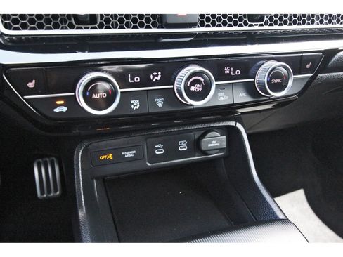Used 2025 Honda Civic Sport image 26