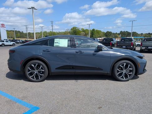 New 2026 Toyota Crown XLE image 6