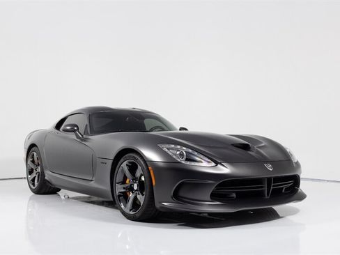 Used 2014 SRT Viper GTS RWD image 2