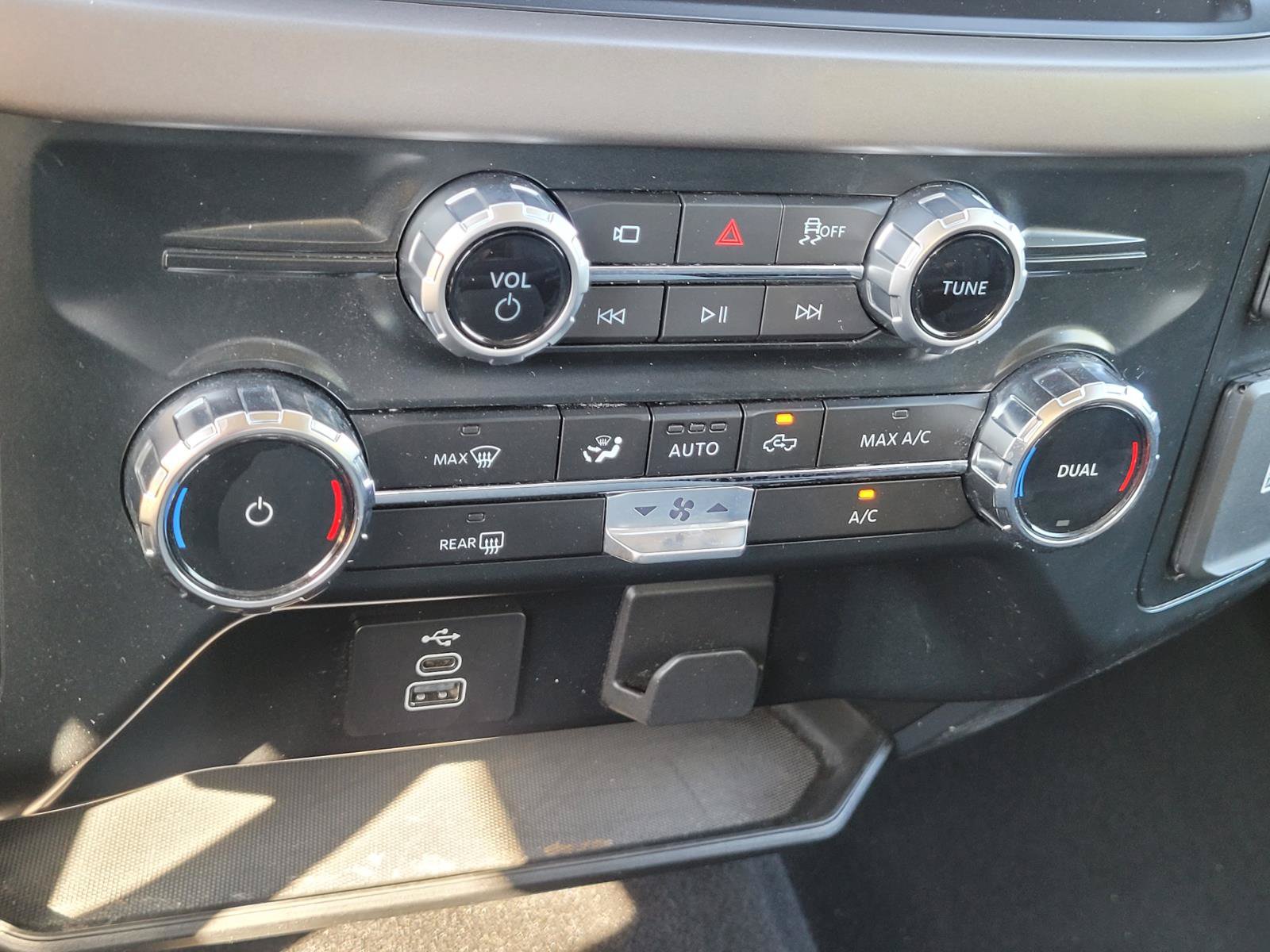 Used 2025 Ford F150 XLT RWD image 15