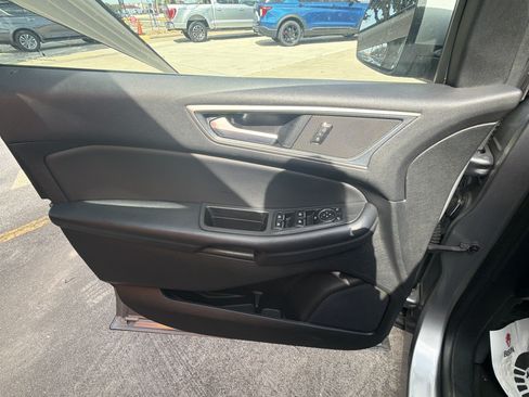 Certified 2024 Ford Edge SEL AWD/4WD image 17