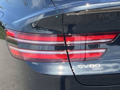 Used 2025 Genesis GV80 3.5T e-SC AWD/4WD image 9