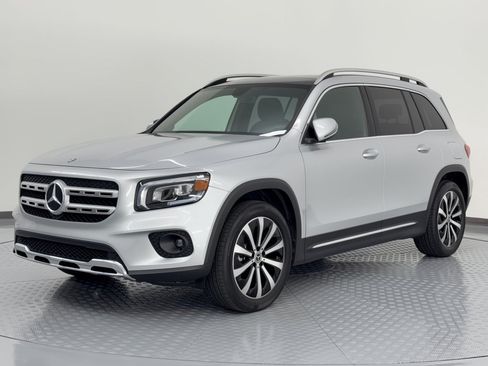 Used 2020 Mercedes-Benz GLB 250 image 1