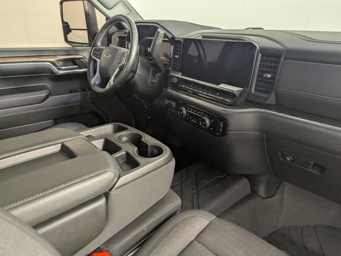 Used 2024 Chevrolet Silverado 1500 RST w/ Redline Edition AWD/4WD image 30
