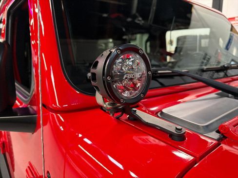 Used 2021 Jeep Wrangler Unlimited Rubicon w/ Trailer Tow Package image 13