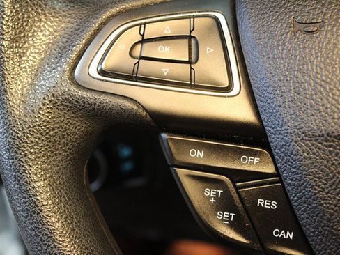 Used 2016 Ford Focus SE image 19