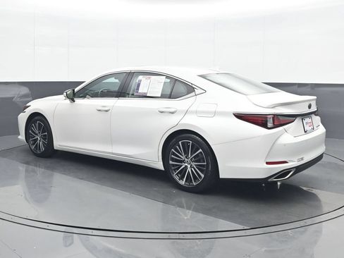 Used 2023 Lexus ES 350 w/ Premium Package FWD image 4