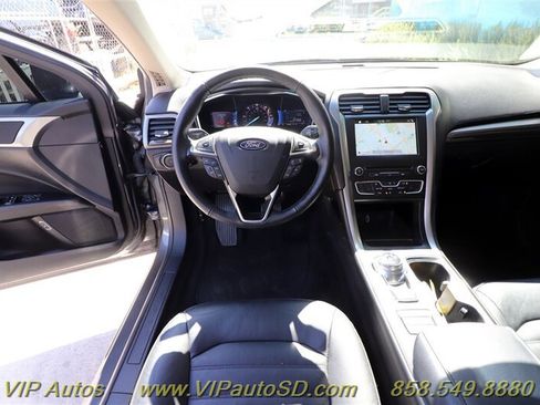 Used 2018 Ford Fusion Energi SE image 10