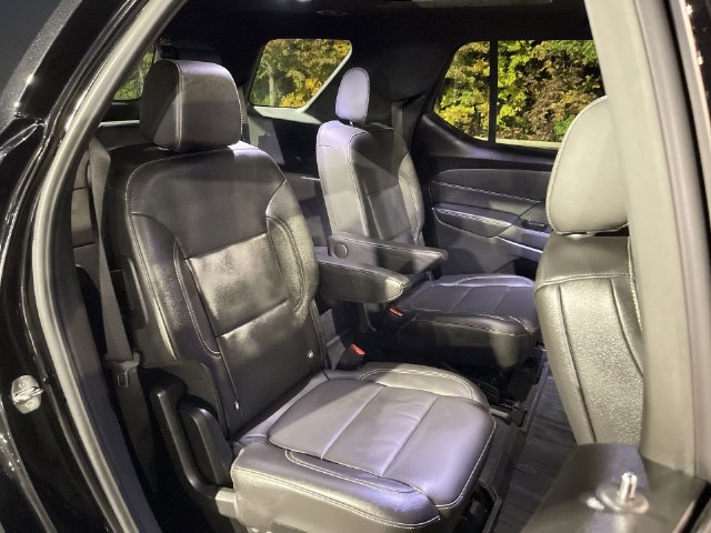 Certified 2023 Chevrolet Traverse LT w/ LT Premium Package AWD/4WD image 28