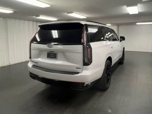 Used 2023 Cadillac Escalade Sport Platinum w/ LPO, ONYX Package AWD/4WD image 8