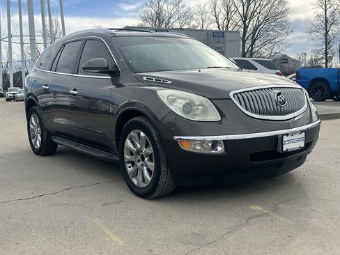 Used 2011 Buick Enclave CXL image 4