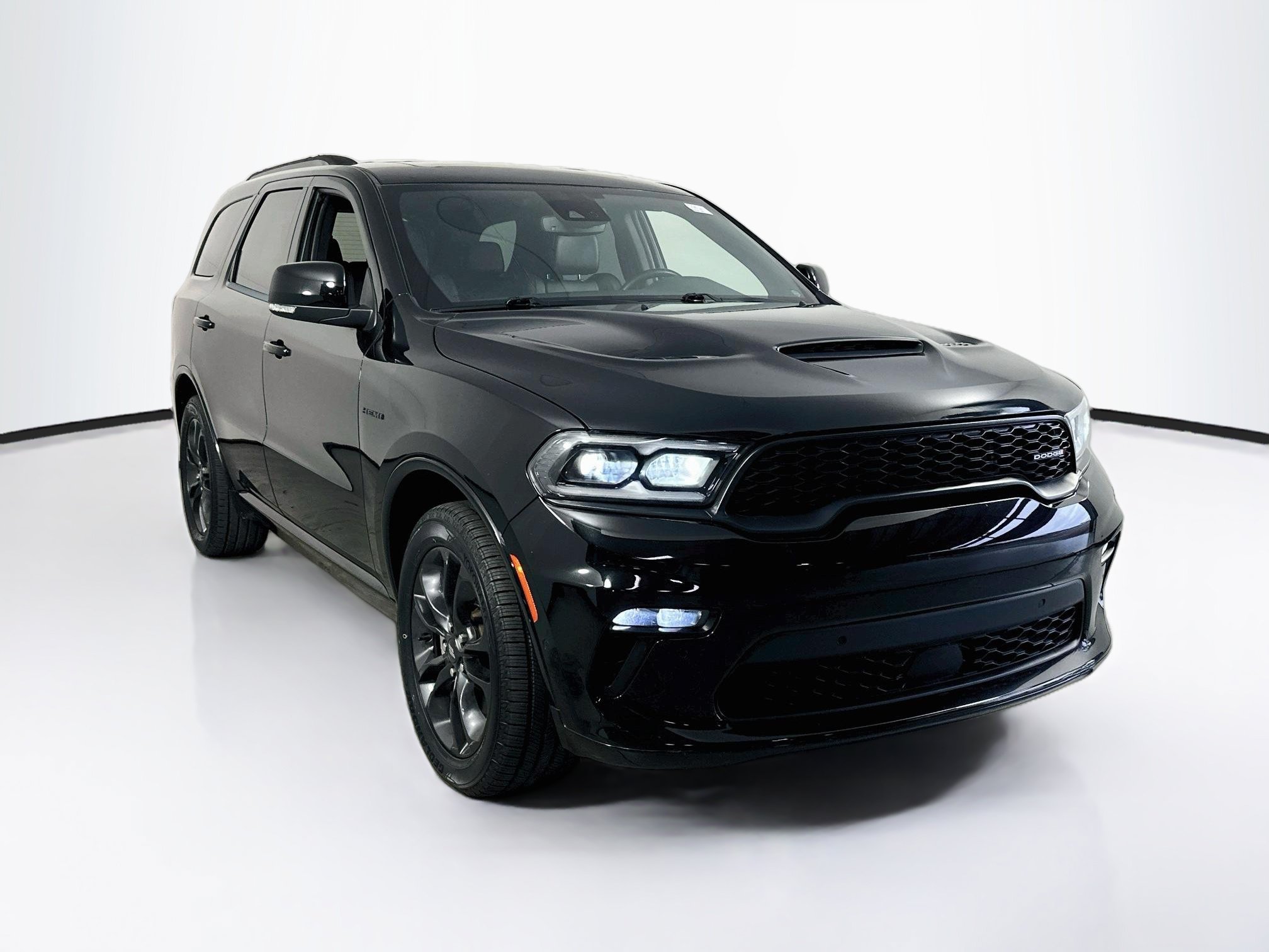 Used 2023 Dodge Durango R/T RWD image 3