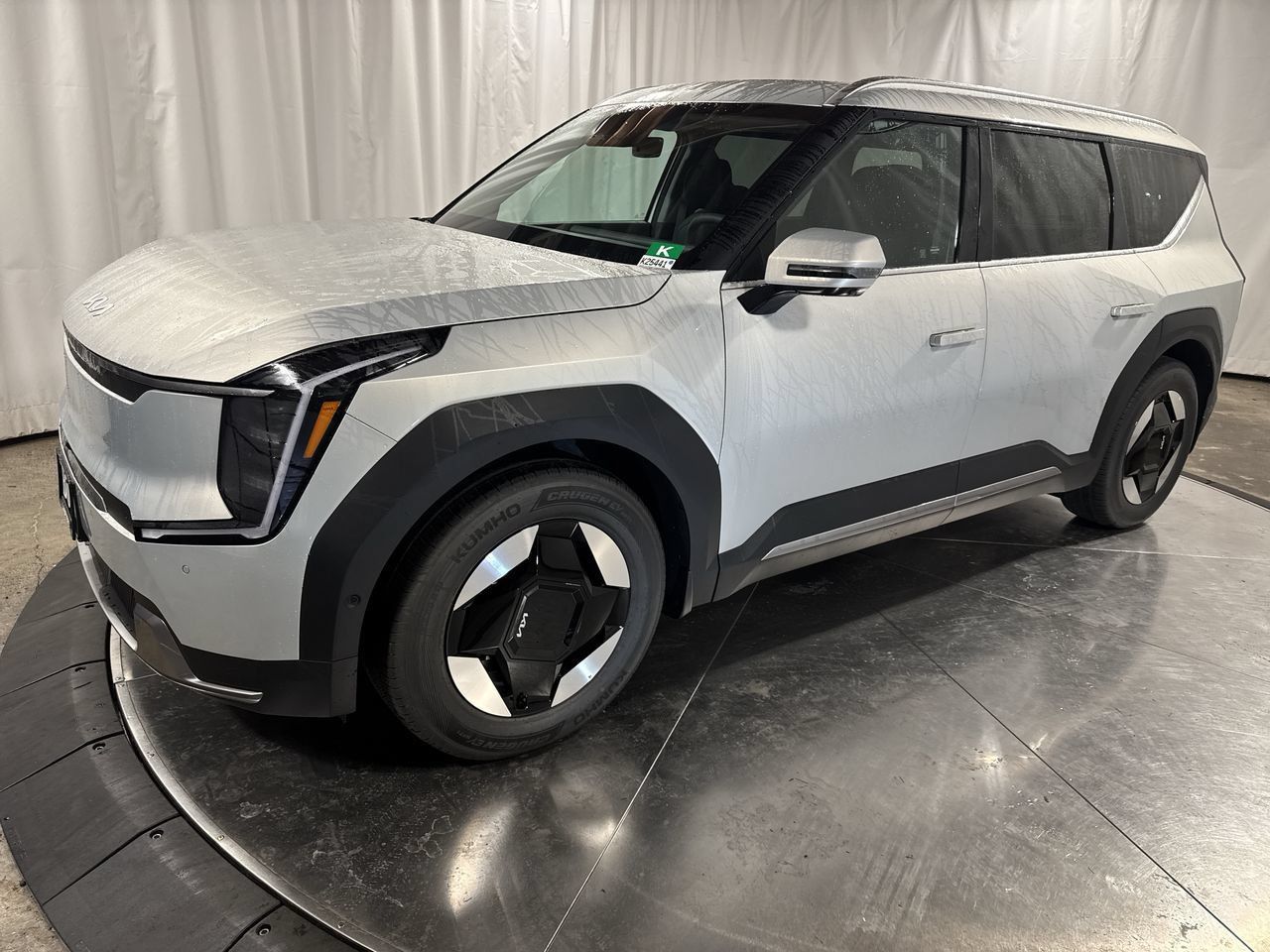 New 2026 Kia EV9 Wind AWD/4WD image 1