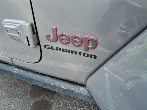 Used 2022 Jeep Gladiator Rubicon w/ LED Lighting Group image 21