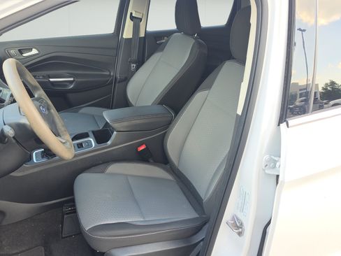 Used 2019 Ford Escape SE FWD image 9