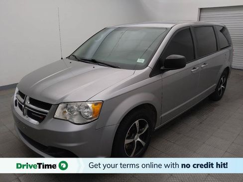 Used 2018 Dodge Grand Caravan SE w/ UConnect Hands-Free Group FWD image 1