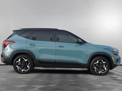 Used 2025 Kia Seltos S AWD/4WD image 4
