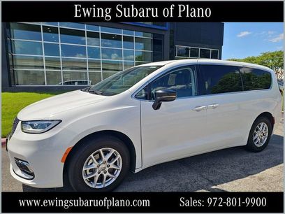 Used 2024 Chrysler Pacifica Touring-L