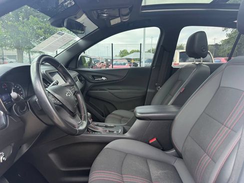 Used 2022 Chevrolet Equinox RS w/ LPO, Floor Liner Package AWD/4WD image 10