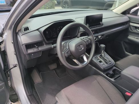 Used 2025 Honda CR-V LX image 10