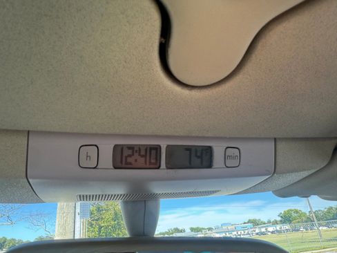 Used 2005 Volkswagen Beetle GLS image 18