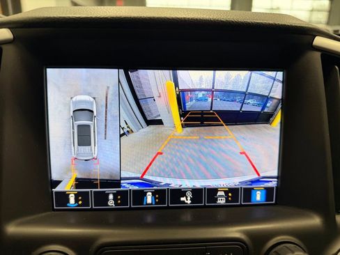 Used 2022 GMC Terrain SLT w/ Infotainment Package II image 42