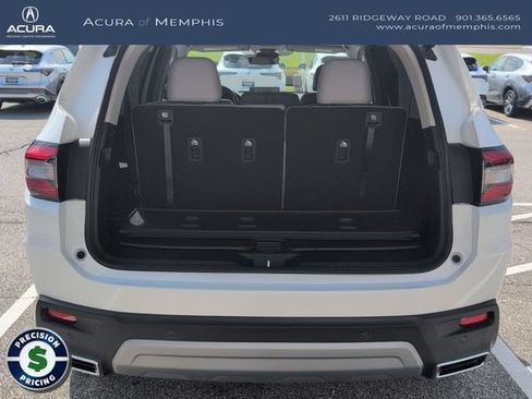 Used 2025 Honda Pilot Touring image 7