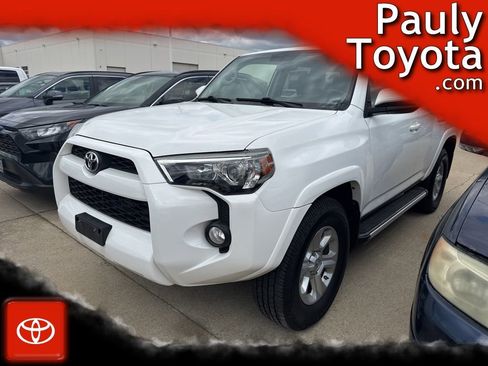 Used 2017 Toyota 4Runner SR5 AWD/4WD image 1