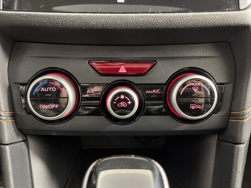 Used 2019 Subaru Crosstrek 2.0i Limited w/ Moonroof Package w/Navigation image 25