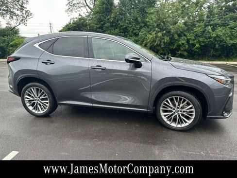 Used 2025 Lexus NX 350 AWD w/ Accessory Package (P3) image 3