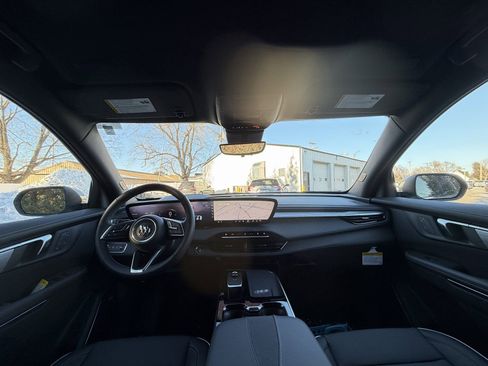 New 2026 Buick Enclave Preferred w/ Power Package image 29