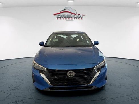 New 2025 Nissan Sentra SV w/ Trunk Package image 3