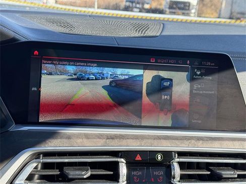 Used 2021 BMW X7 xDrive40i w/ Premium Package image 28