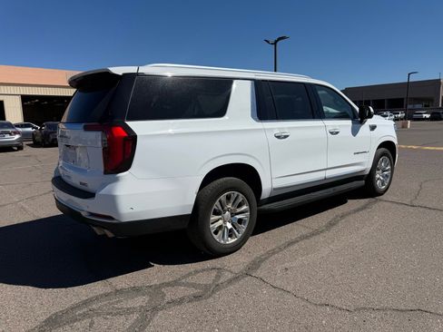 Used 2025 GMC Yukon XL Denali image 5