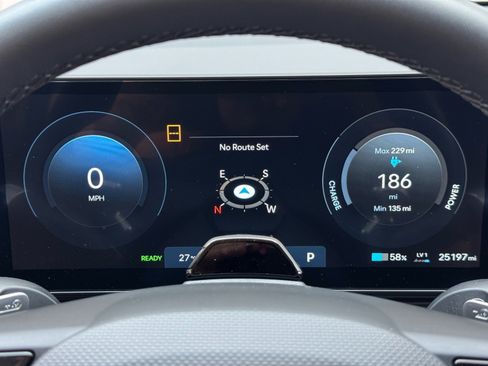 Used 2025 Hyundai Ioniq 5 SE image 17