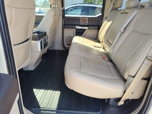 Used 2018 Ford F150 Lariat w/ Equipment Group 502A Luxury AWD/4WD image 17