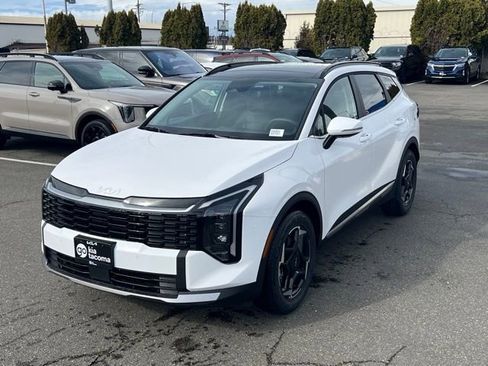 New 2026 Kia Sportage EX FWD image 3