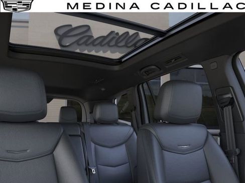 New 2025 Cadillac XT6 Premium Luxury image 25