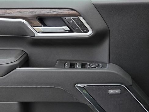 New 2026 GMC Sierra 1500 SLT AWD/4WD image 24