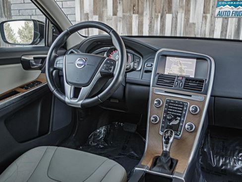 Used 2017 Volvo XC60 T6 Inscription image 15