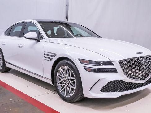 Certified 2025 Genesis G80 2.5T AWD/4WD image 5