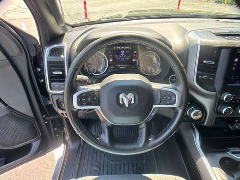Used 2022 RAM 1500 Big Horn AWD/4WD image 12