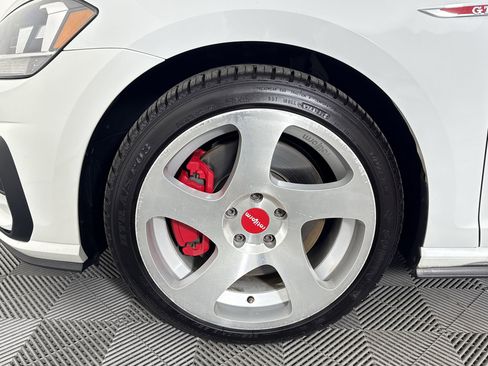 Used 2020 Volkswagen GTI S image 12