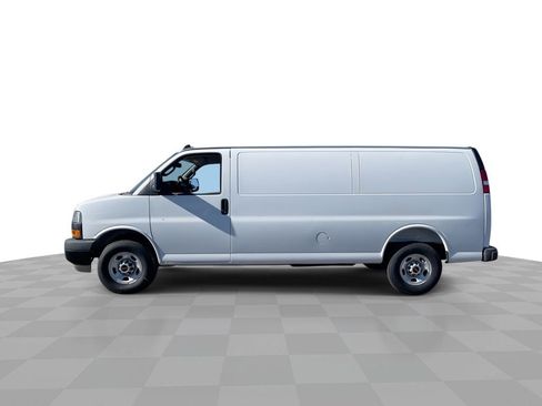 New 2025 GMC Savana 2500 Extended w/ Driver Convenience Package image 7