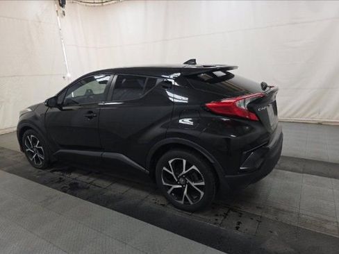 Used 2018 Toyota C-HR XLE FWD image 4