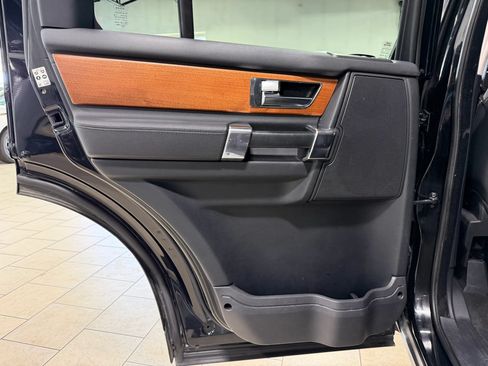 Used 2013 Land Rover LR4 HSE w/ HSE Pkg AWD/4WD image 39