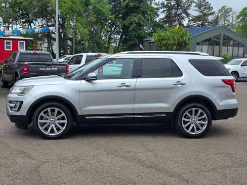 Used 2017 Ford Explorer Limited AWD/4WD image 8