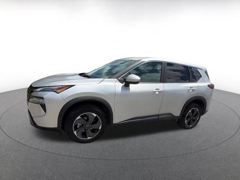 Used 2025 Nissan Rogue SV AWD/4WD image 8