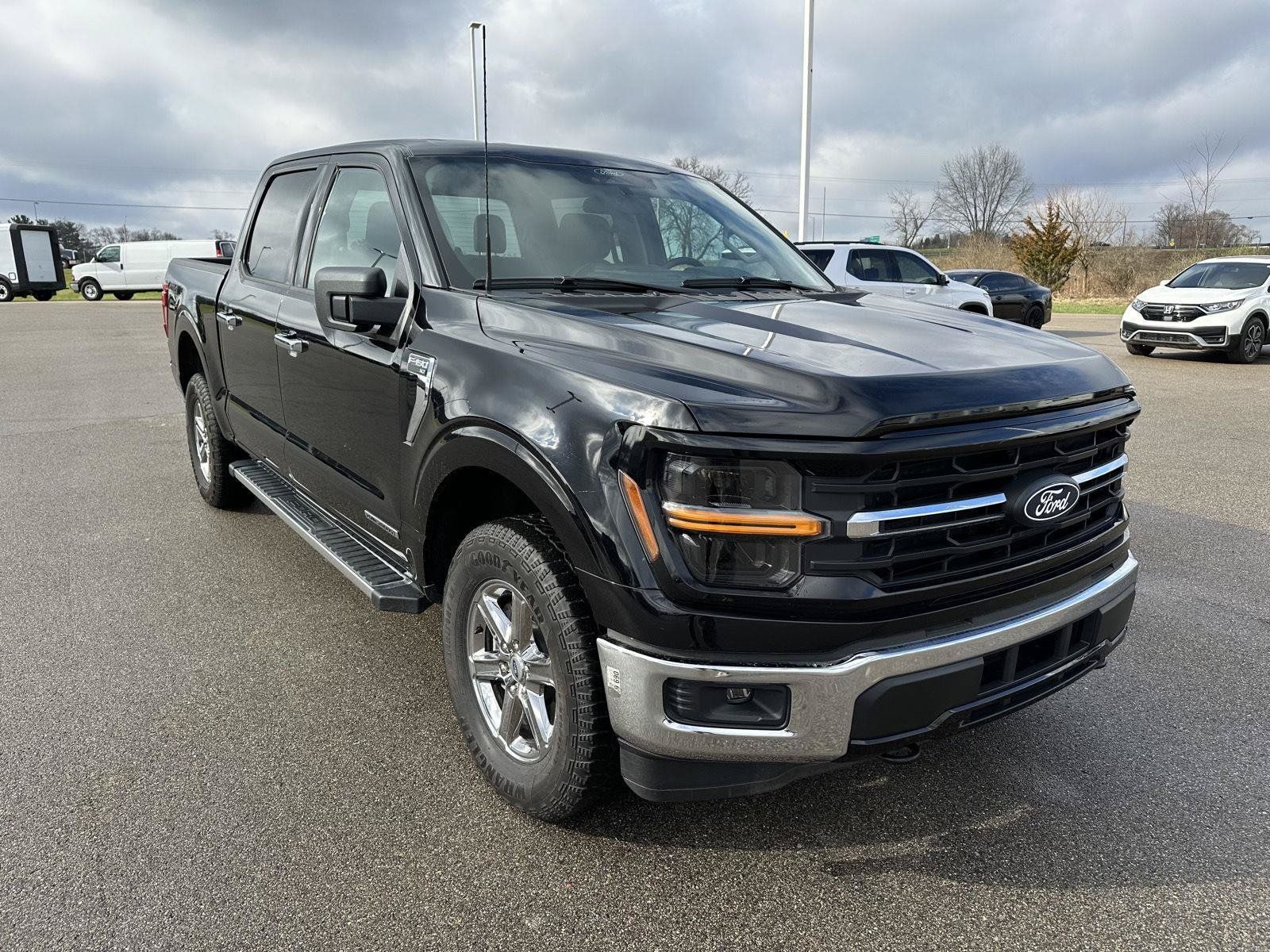 Used 2025 Ford F150 XLT w/ Equipment Group 301A Standard AWD/4WD image 8