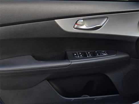 Used 2022 Kia Forte LXS image 15